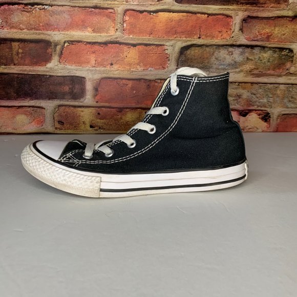 Chuck Taylor Core Hi-tops - Picture 2 of 5